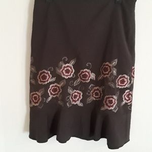 Ann Taylor Loft Women Embroidered floral Skirt